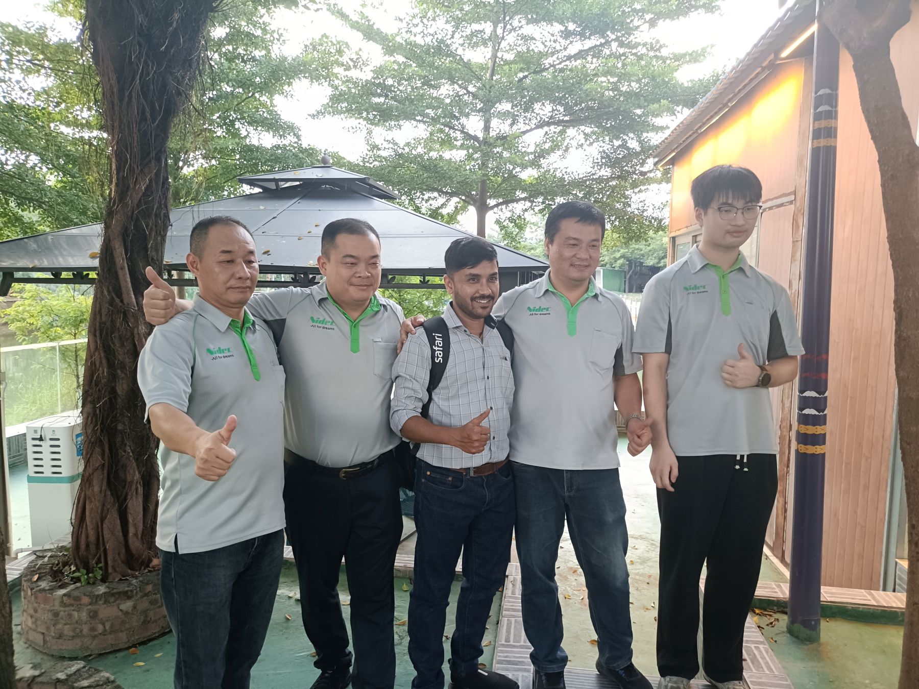 نشاط الجودة بين آلة الجر للمصاعد Nidec الصينية والهندية